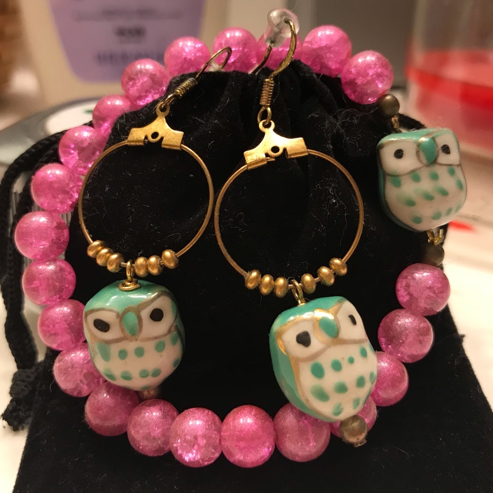 3 for $10 Green owl earrings w/ matching green owl bracelet